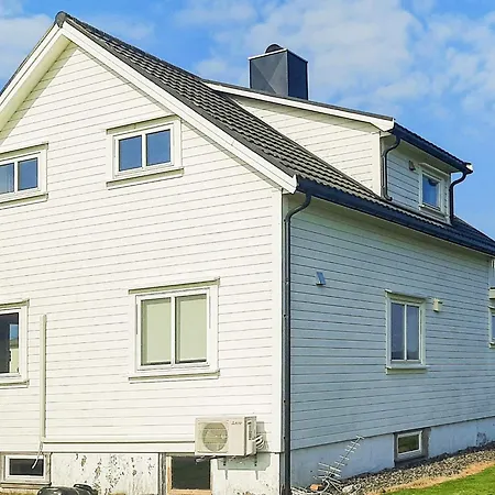 4 Person In Borhaug, Cleaning Included * Borhaug
