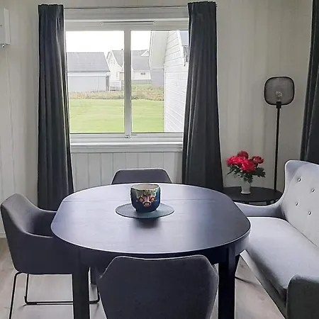 4 Person In Borhaug, Cleaning Included Feriehus *